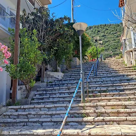 Heirlooms And Halos * Monastiraki (Phocis)