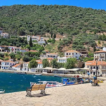 Heirlooms And Halos Holiday home Monastiraki (Phocis)