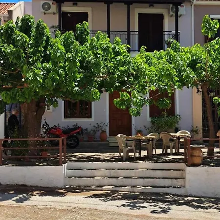 Holiday home Heirlooms And Halos Monastiraki (Phocis)