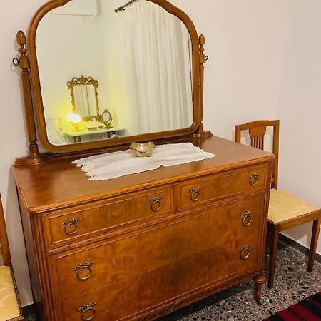 Holiday home Heirlooms And Halos